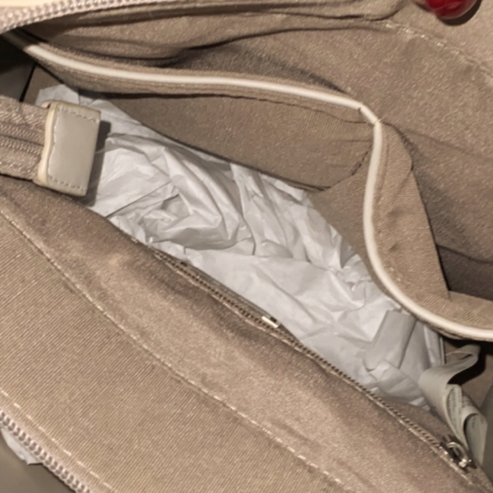 Handbag - Picture 5 of 10